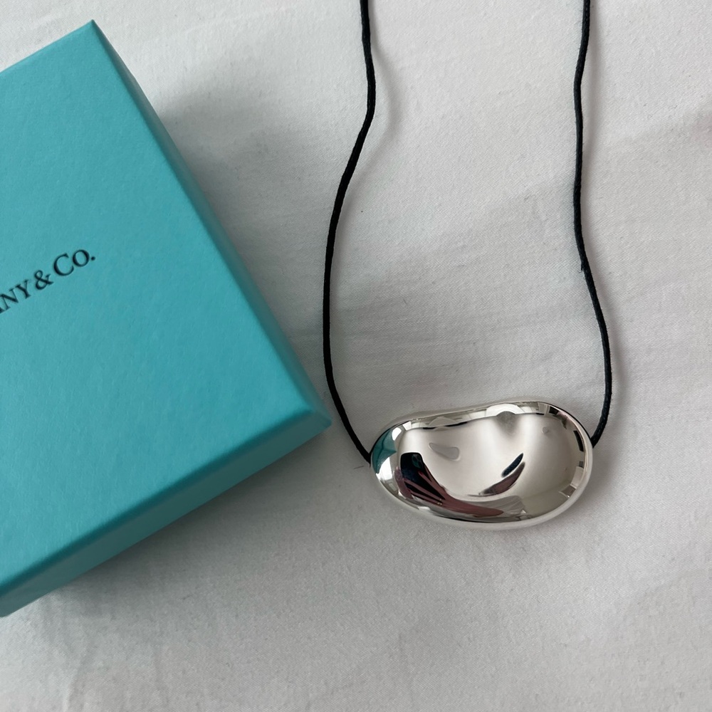 Tiffany and Co / Elsa Paretti Bean Necklace